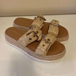 BCBG platform sandal